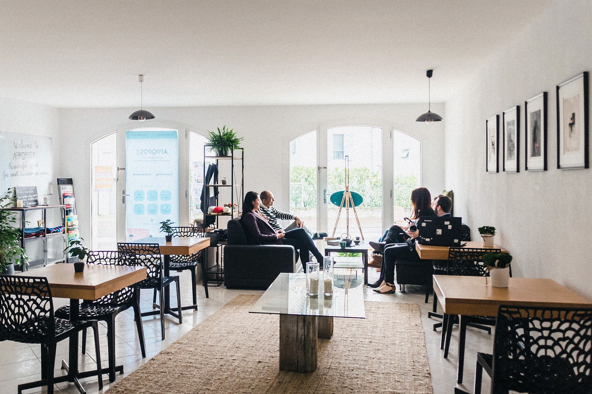 Coworking Nomad desks in The HEART Room